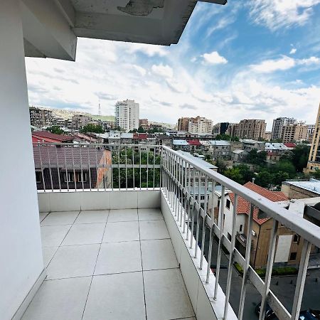 Suite Apartment On Pushkin Street Yerevan Luaran gambar