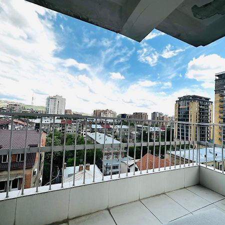 Suite Apartment On Pushkin Street Yerevan Luaran gambar