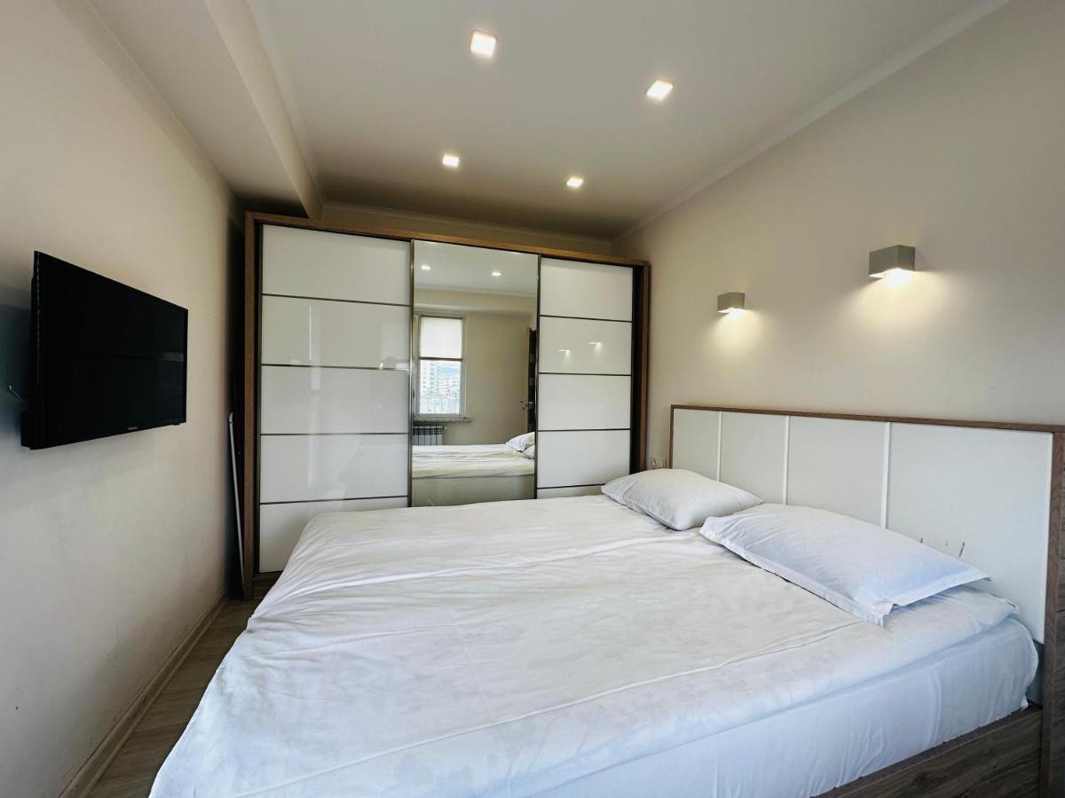 Suite Apartment On Pushkin Street Yerevan Luaran gambar