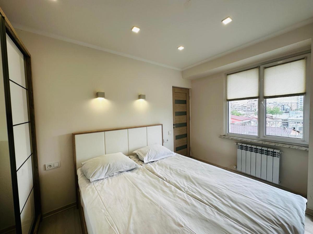 Suite Apartment On Pushkin Street Yerevan Luaran gambar