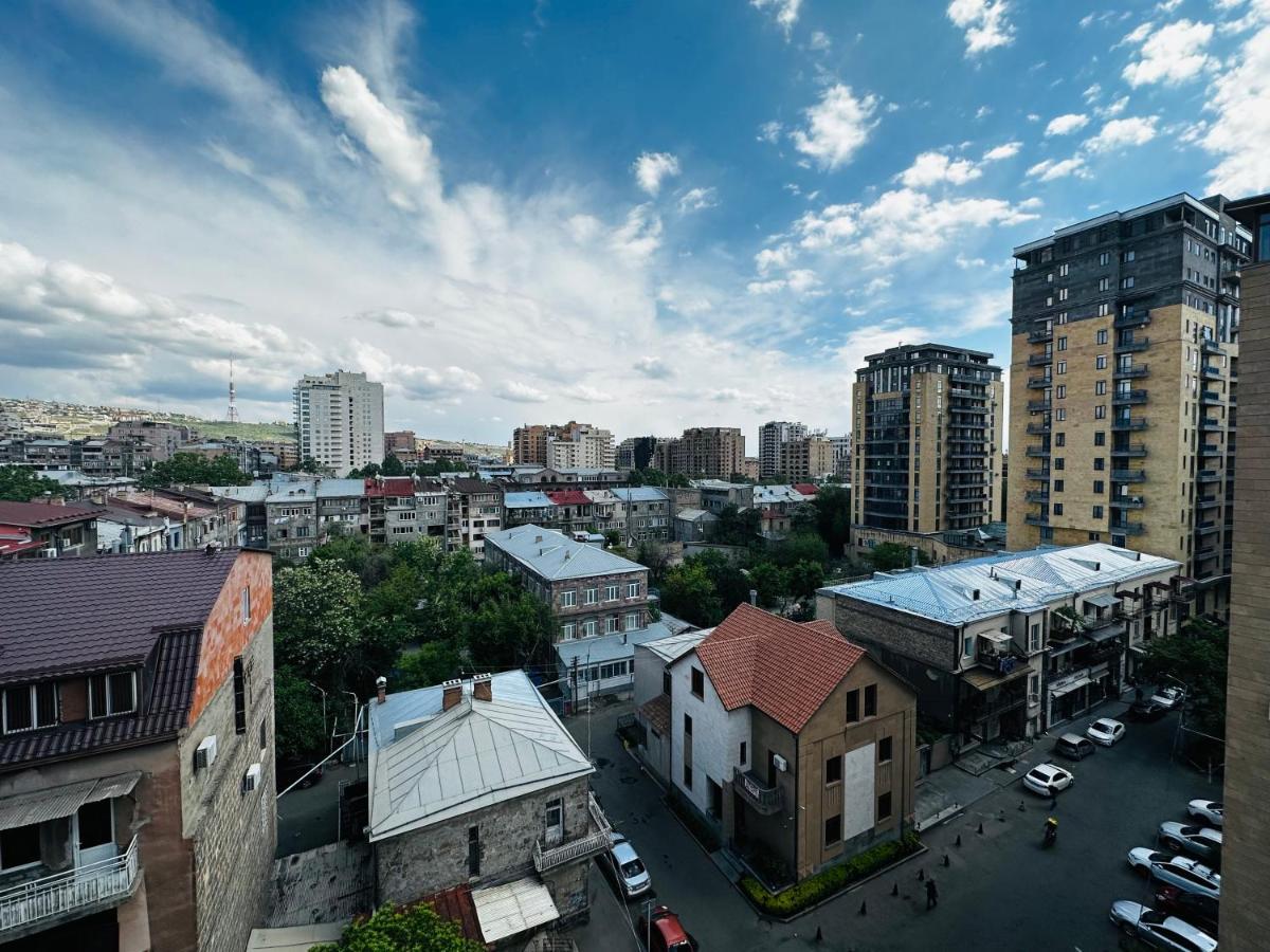 Suite Apartment On Pushkin Street Yerevan Luaran gambar