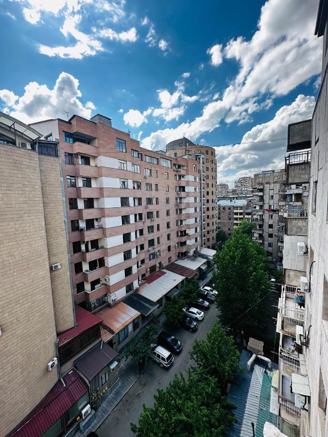 Suite Apartment On Pushkin Street Yerevan Luaran gambar
